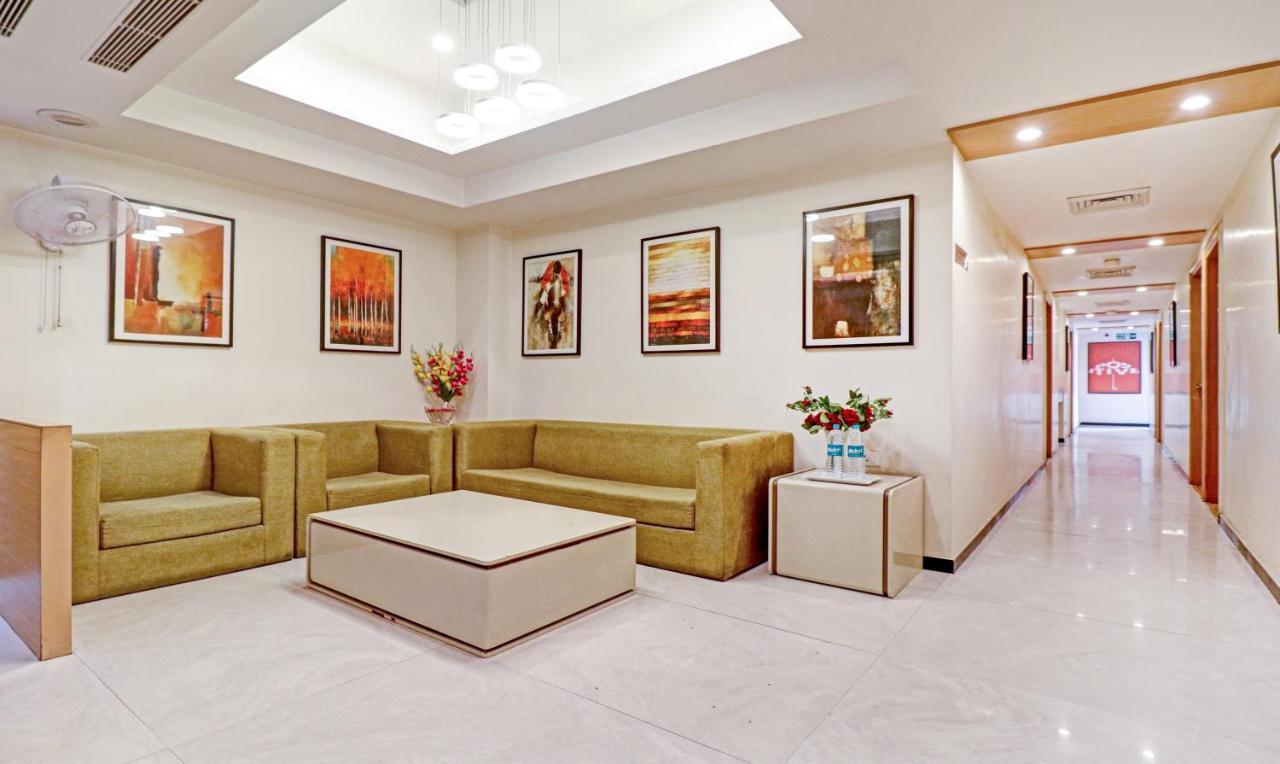 Treebo Galaxy Rooms Neu-Delhi Exterior foto