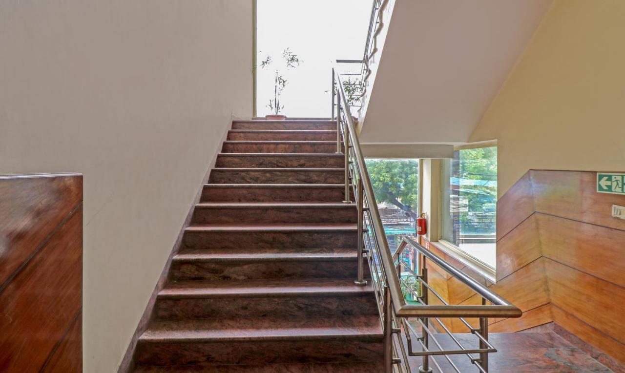 Treebo Galaxy Rooms Neu-Delhi Exterior foto